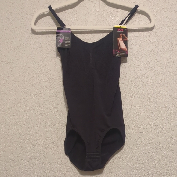 Maidenform always smoothing seamless bodybriefer black shapewear bodysuit - Picture 1 of 10